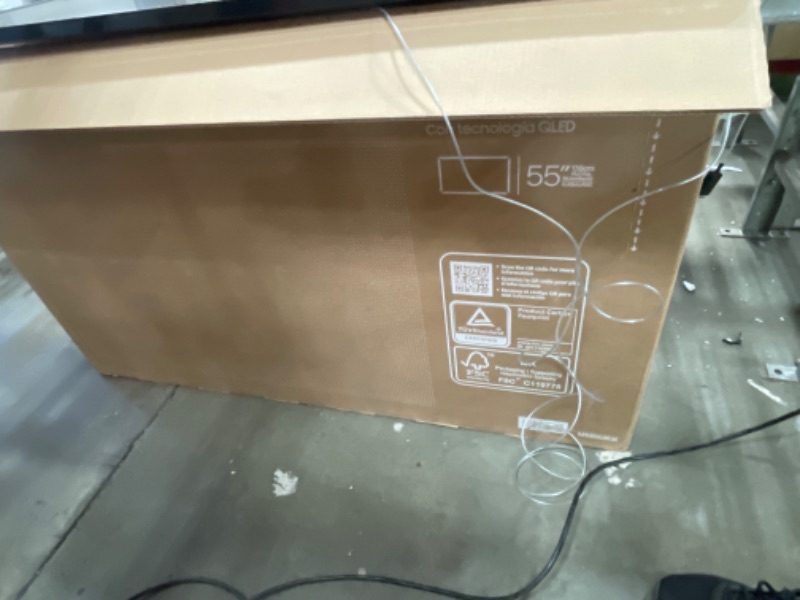 Photo 1 of Samsung 55-Inch Class The Frame LS03F 4K QLED Smart TV (2025 Model) Slim Fit Wall Mount, Modern Frame Design, NQ4 AI Gen2 Processor, Art Mode, Artful Picture Quality, Samsung Vision AI, Alexa Built-in