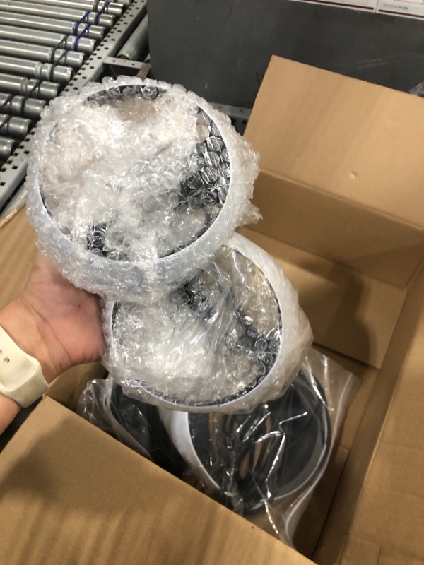 Photo 1 of *** SEE NOTES *** Sony PlayStation VR2 Headset and Controllers - White (Renewed)