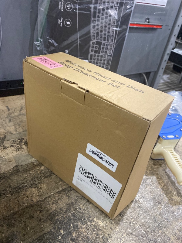 Photo 1 of (missing "hands" container) Moforoco Kitchen Dish Soap Dispenser Set, 16OZ Glass Bottle, Hand and Dish Soap Dispenser Set