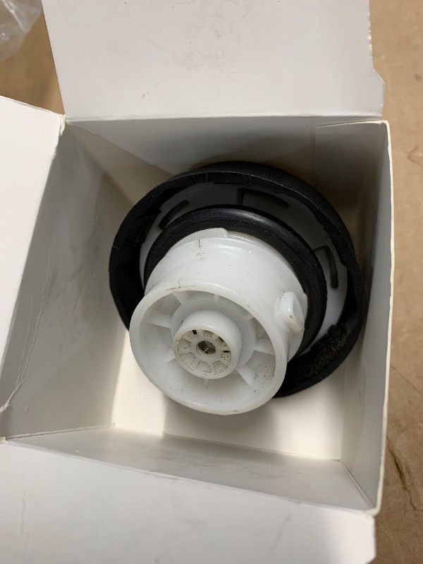 Photo 1 of (see all images) Gas Cap, Fuel Cap for 2004-2011 Chevy Chevrolet Silverado 1500 2500 3500, Tahoe, Suburban