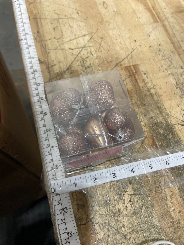 Photo 1 of 12pcs Heart Ornaments for Christmas Decorations, Multi Finish Champagne Heart Shaped Hanging Ornaments for Christmas Tree Valentine's Day Decor Wedding Mother's Day New Year Party Decorations