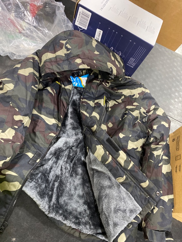 Photo 1 of
Visit the MAGCOMSEN Store
MAGCOMSEN Men's Winter Jacket Ski Snow Waterproof Fleece Coats Snowboard Warm Parka Raincoats with Hood 5 Pockets US:M (Green & Black Camo View picture)