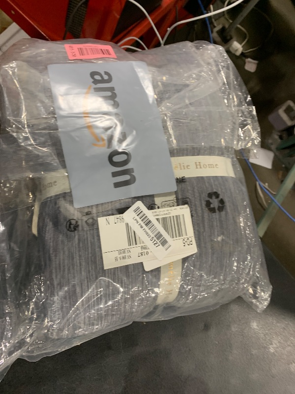 Photo 1 of Amélie Home Cooling Comforter Queen Size, Dual-Sided Lightweight Cooling Blanket for Hot Sleepers, Q-Max 0.43 Breathable Cooling Quilt for Night Sweats, 90" x 90", Heather Charcoal Grey