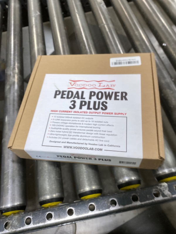 Photo 1 of Voodoo Lab Pedal Power 3 PLUS High Current 12-Output Isolated Power Supply