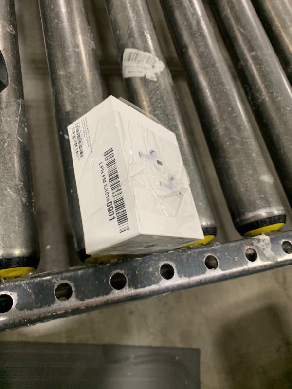 Photo 1 of Apple AirPods Pro 3 Wireless Earbuds, Active Noise Cancellation, Live Translation, Heart Rate Sensing,Hearing Aid Feature,Bluetooth Headphones,Spatial Audio, High-Fidelity Sound, USB-C Charging, White