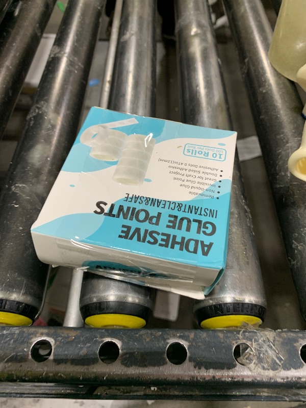 Photo 1 of 1000pcs Glue Point Clear Balloon Glue Removable Adhesive Dots Double Sided Dots of Glue Tape for Balloons Craft Glue Points Dots Sticky Dots or Wedding Decoration