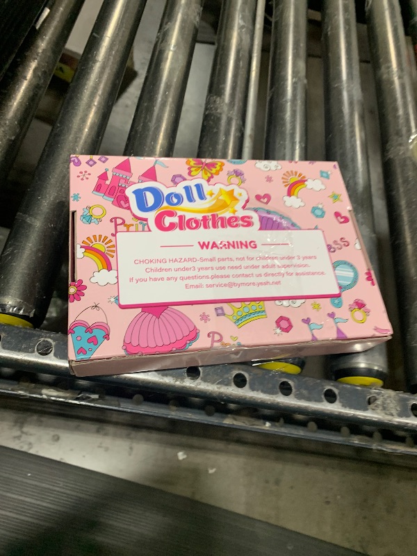 Photo 1 of ?195 Pcs Doll Clothes and Accessories Kit, Include Princess Gowns, Fashion Skirt, Slip Dresses, Tops, Pants, Bikini Swimsuits, Shoes, Crowns, Necklaces, Glasses, Hangers in Gift Box for 11"-12" Dolls