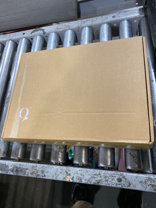 Photo 1 of Qure Neck & Décolletage & Chest LED System, Red Light Therapy with 2 Wavelengths of Light, Red 633nm and Near-Infrared 830nm