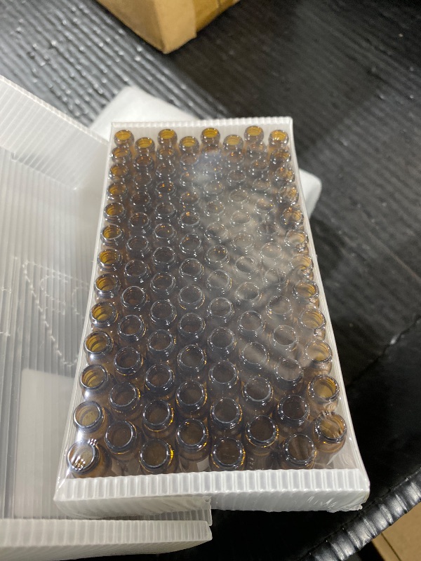 Photo 1 of FOUR E'S SCIENTIFIC 2ml Autosampler Vials 1000 Pack - HPLC Vial | 9-425 Amber Vial with Blue Screw Caps | Writing Patch | Graduation | White PTFE & Red Silicone Septa Fit for LC Sampler