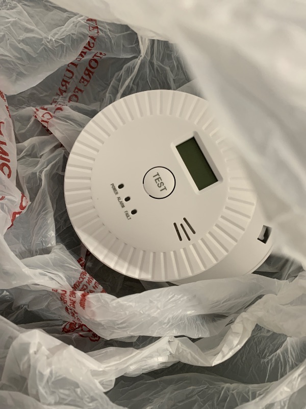 Photo 1 of 1 Packs  And Carbon Monoxide Detector Powered by Battery,Portable Smoke Detector Carbon Monoxide Detector Combo with Large LCD Display, Fire Alarm Smoke Detector for Home,Kitchen