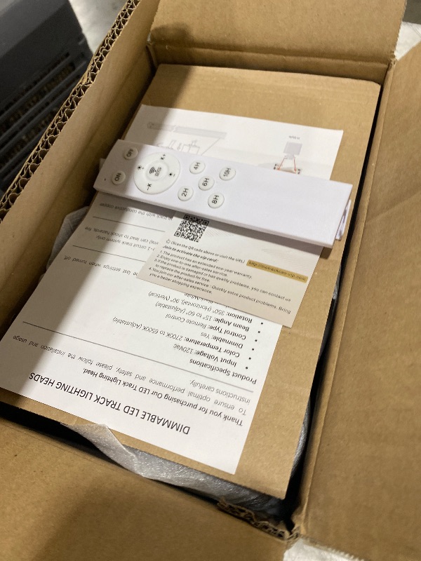 Photo 1 of Motrackcao Zoomable 30W LED Track Lighting Heads,2700K-6500K Stepless Dimming H Type Dimmable Rail Ceiling Track Lights Fixtures,3000LM,Flicker Free 15°to 60°CRI90,White 6 Pack