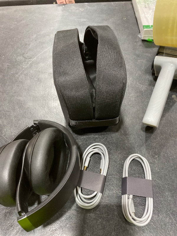 Photo 1 of Beats Studio Pro - Premium Wireless Over-Ear Headphones- Up to 40-Hour Battery Life, Active Noise Cancelling, USB-C Lossless Audio, Apple & Android Compatible - Black