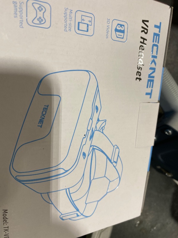 Photo 1 of TECKNET VR Headset for Phone, Virtual Reality Headsets with HD 110°FOV Anti-Blue Light Lenses & Adjustable Gears, 3D VR Headset for Kids Compatible iPhone Samsung Android 4.7-7.2" - Black