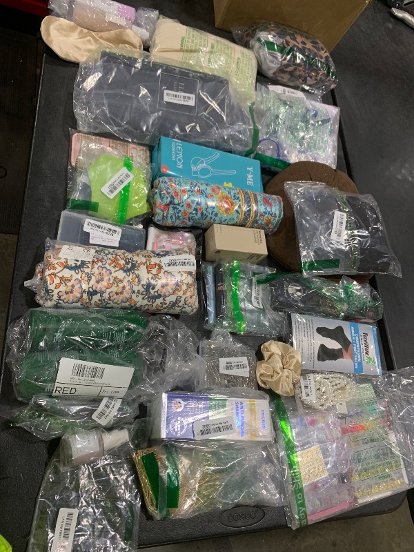 Photo 1 of BOX LOT-- VARIOUS ASSORTED ITEMS--- FINAL SALE, NO RETURNS 