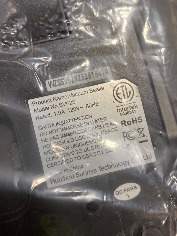 Photo 1 of 95kPa Vacuum Sealer Machine,Commercial Fully Automatic Food Sealer,10-in-1 Functions & Powerful Sealing System with Double Heat Seal,Easy-Lock Handle,Built-in cutter, 10 Pre-cut Bags1, Bag Rolls