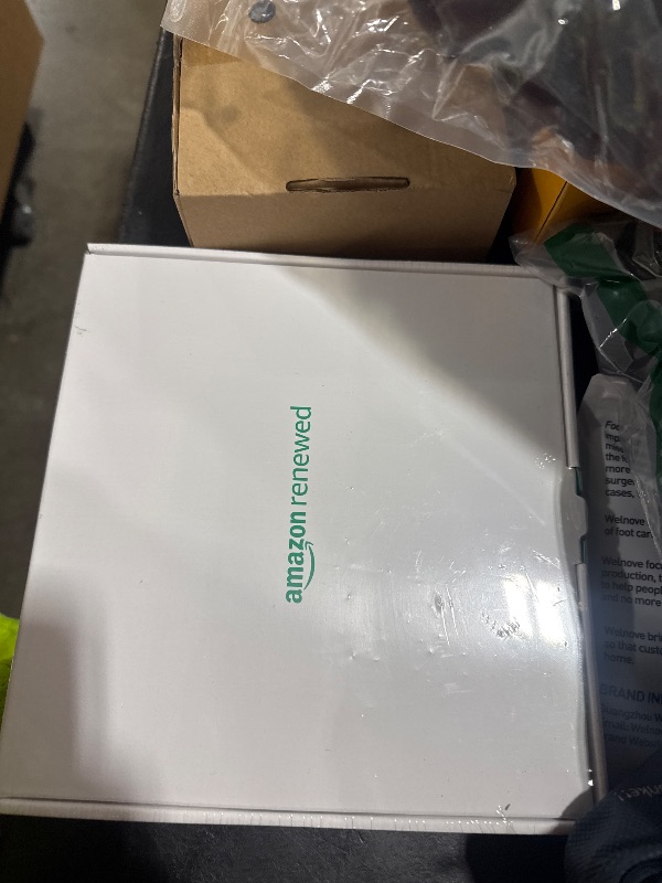 Photo 1 of Apple iPhone (Renewed Premium) 16 Pro Max, US Version, 256GB, Natural Titanium - Unlocked