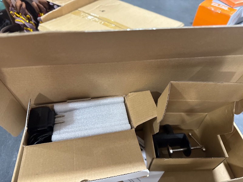 Photo 1 of Drawing Projector, Art Projector for Tracing, Tracing Drawing Tool Smart Sketcher Sketch Projectors for Adults, for Cake Cookie Projector with Stand