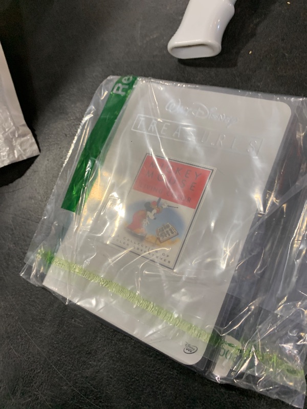 Photo 1 of Walt Disney Treasures - Mickey Mouse in Living Color