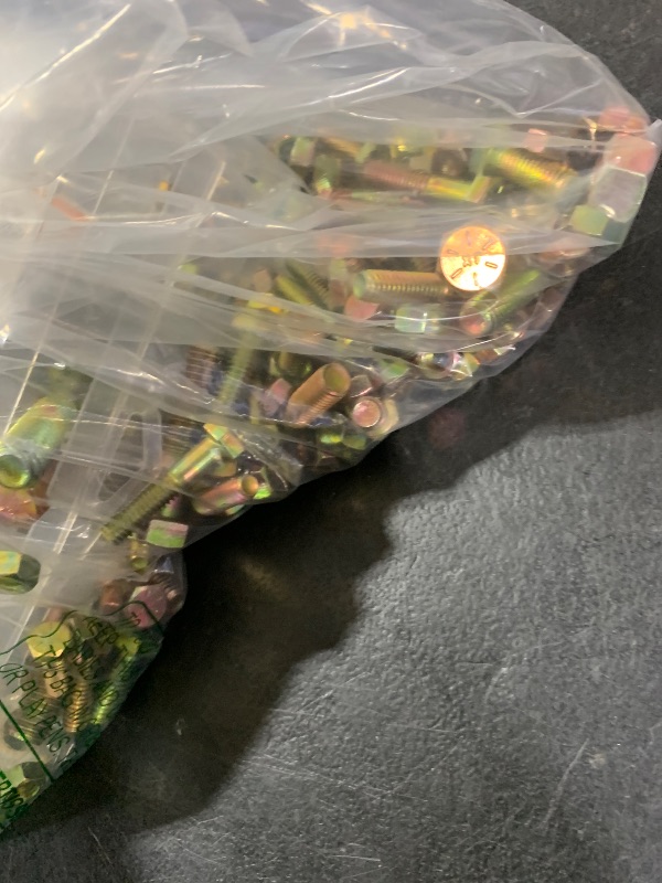 Photo 1 of 620PCS SAE Grade 8 Nuts and Bolts Assortment Kit, Histely 1/4-20, 5/16-18, 3/8-16 1/2-13 Heavy Duty Hex Screws Nuts Washers Set, Yellow Zinc Plated, 18 Sizes Hardware Included for DIY Projects