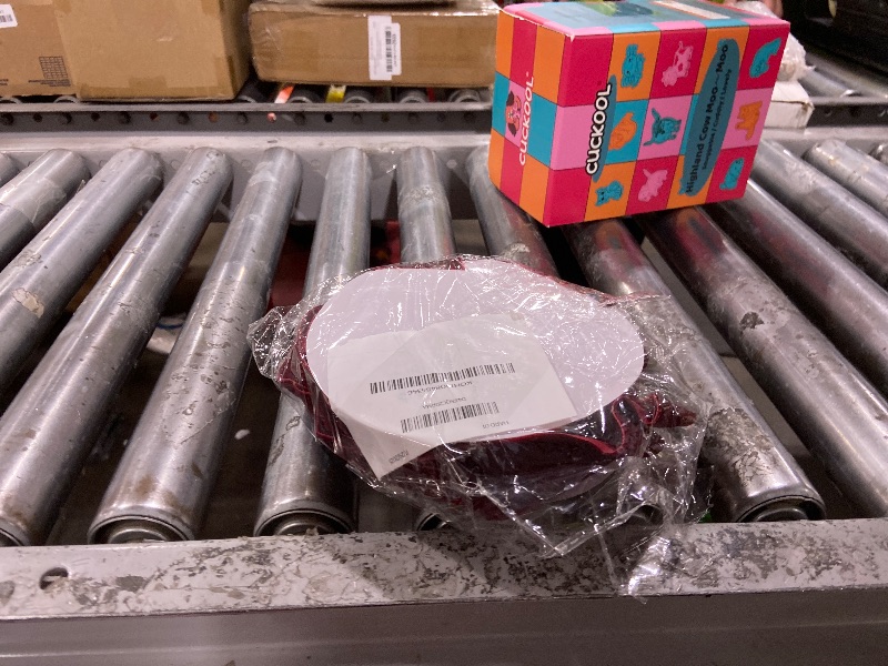 Photo 1 of 1.5" X 20 Yards Burgundy Velvet Ribbon for Christmas Tree Wreath Decoration Handmade Crafts Ornaments Gift Wrapping & Bow Making