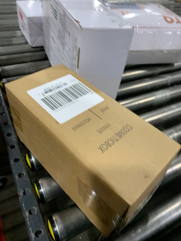 Photo 1 of Zufudo Toothbrush Holders with Cover, Drainage Rotating Electric Toothbrush Organizer, 3 Slots Tooth Brush Holder for Bathroom Counter, Green