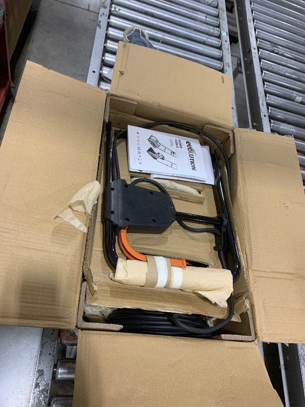 Photo 1 of Evolution Hulk Electric Compactor Plate - Ideal For Levelling Pavement, Artificial Turf Ground Preparation, Patio, Blockwork, Sand, Soil & More