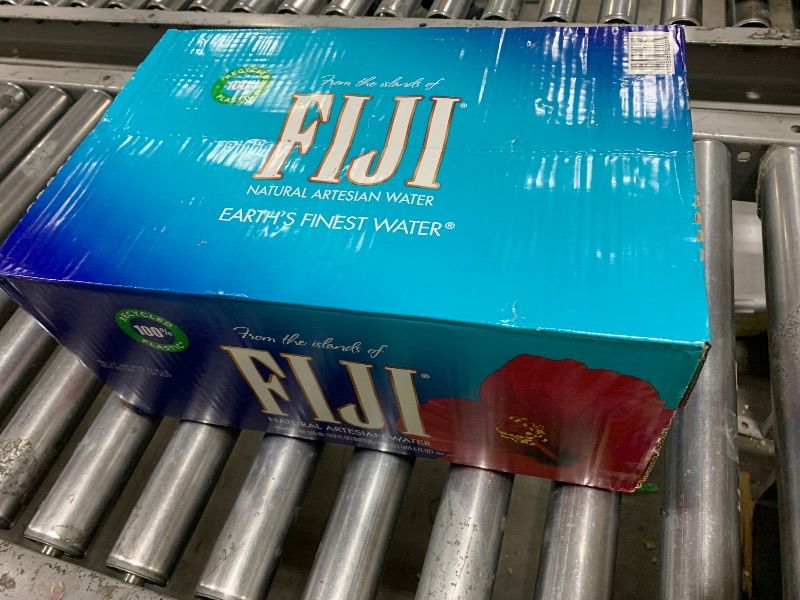 Photo 1 of
FIJI Natural Artesian Bottled Water, 1 Liter / 33.8 Fl Oz (Pack of 12)