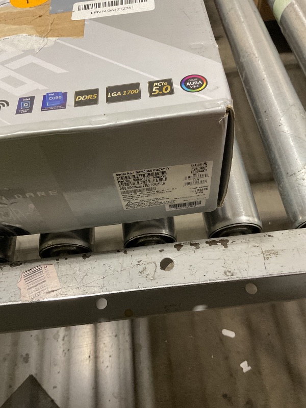 Photo 1 of PARTS ONLY --------------- NON FUNCTIONAL -----------------------------------------------------------asus ROG Maximus Z790 Formula LGA 1700(Intel 14th &13th&12th) ATX Gaming Motherboard(HybridChill,ROG Water-Cooling Zone,DDR5,Wi-Fi 7, 5X M.2 Slots, PCIe 5