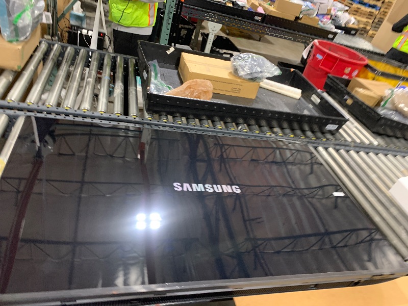 Photo 1 of Samsung 58-Inch Class Crystal UHD U8000F 4K Smart TV (2025 Model) Endless Free Content, Crystal Processor 4K, MetalStream Design, Knox Security, Alexa Built-in