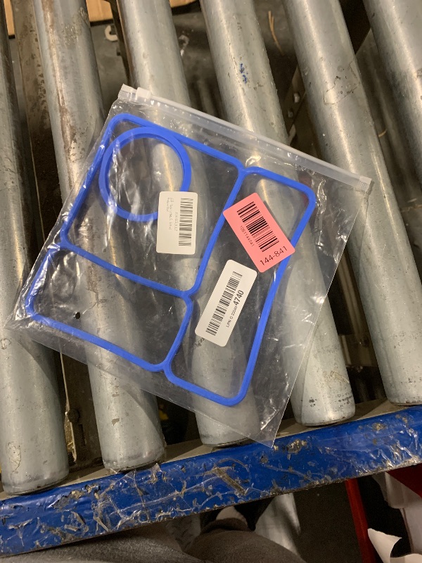 Photo 1 of **MISSING 2 PARTS**
4 pack Lid Seal Gasket For OmieBox,Fit Seal Replacement for Kids Bento Box,Made from Food-Safe Silicone Rubber,Essential Lunch Bento Box Accessories for Kids,Ensures Leak-Proof Freshness(Blue)