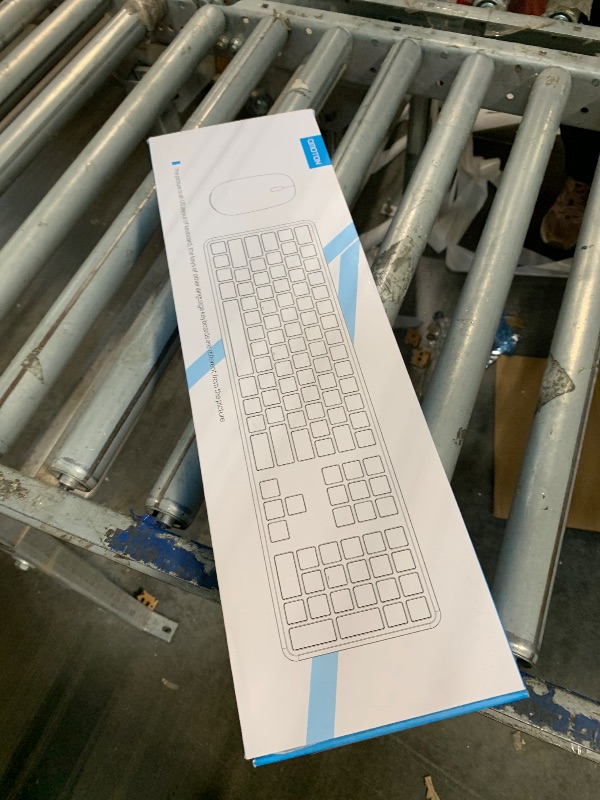 Photo 1 of **MISSING RECEIVER**
Bluetooth Keyboard and Mouse for Mac,OMOTON Wireless Multi-Device Keyboard with Numeric Keypad, Keyboard and Mouse Combo, for MacBook Pro/Air, iMac, iMac Pro, Mac mini, Mac Pro (White)