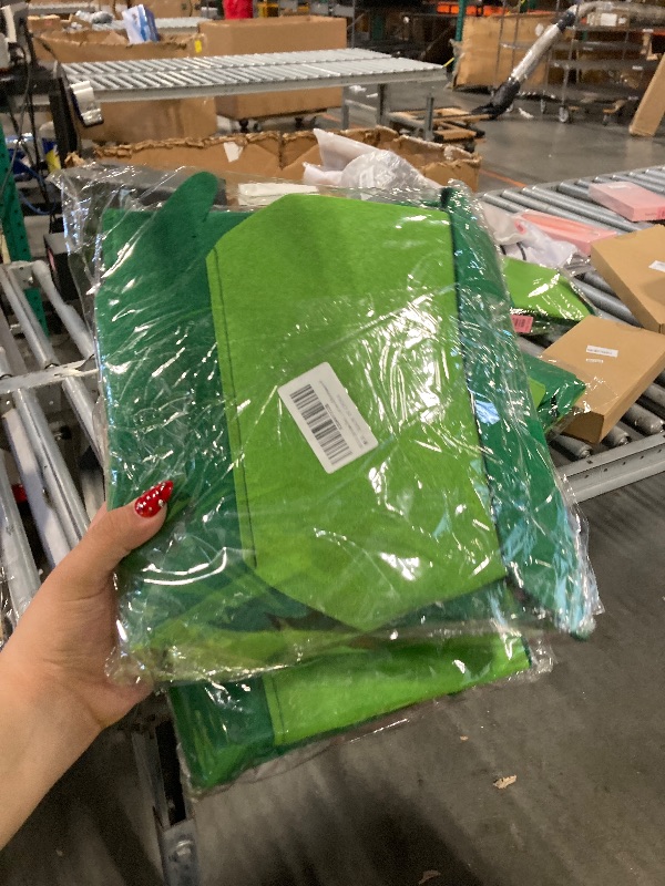 Photo 1 of *****3 EACH***DIY Felt Christmas Tree, 3.2Ft Felt Xmas Tree with 32 Pcs Ornaments for Montessori, Indoor Hanging Christmas Craft Door Wall Windows Party Supplies New Year Decorations