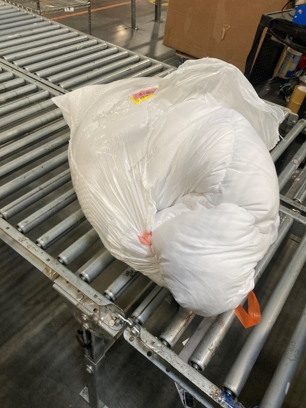 Photo 1 of ***SIMILAR ITEM***
Ultra Soft Queen Mattress Topper - Cloud-Like Mattress Pad for Back Pain Relief - Breathable Cooling Material for Hot Sleepers