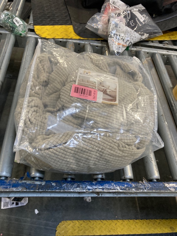 Photo 1 of ***SIMILAR ITEM***
YEMYHOM 4 Pieces Stretch Recliner Slipcover Latest Jacquard Recliner Chair Cover with Side Pocket Anti-Slip Fitted Recliner Cover Couch Furniture Protector with Elastic Bottom (Recliner, Khaki)