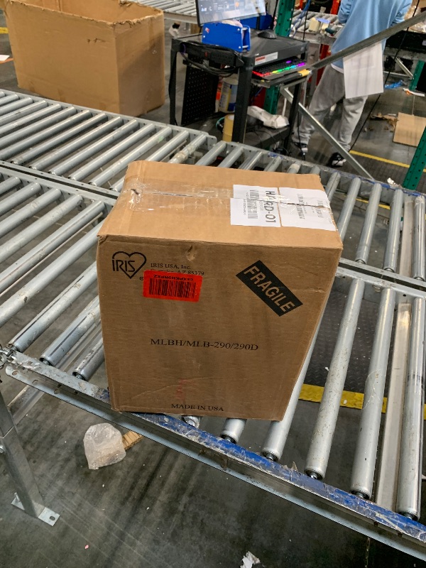 Photo 1 of ***MINOR DAMAGE*** IRIS USA 5 Qt. Plastic Craft Storage Container Bins with Lids, 6 Pack, Small Art & Office Supply Organizer Tote, Sensory Bins & Boxes for Home & University, Stackable, Carry Handle, Clear