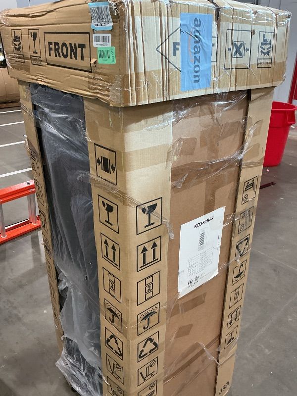 Photo 1 of ***Dented***Velieta Commercial Beverage Refrigerator, 24.5 Inch 15 Cu. Ft. Drink Fridge, Display Refrigerator with Glass Door, Commercial Display Fridge with 4 Adjustable Shelves, for Shops, Restaurants, Bars