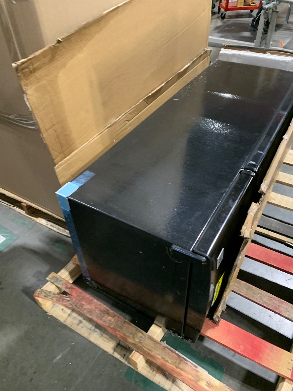 Photo 1 of ARCTIC CHEF ACFR741BLACKAMZ6COM Apartment Size-Top Freezer-2 Door Fridge-Adjustable Thermostat Control-Black-7.5 Cubic Feet