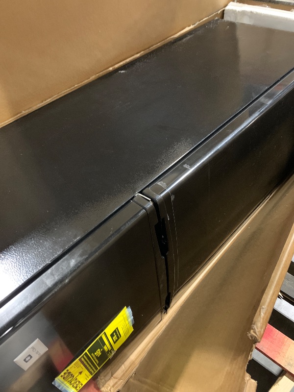 Photo 1 of ARCTIC CHEF ACFR741BLACKAMZ6COM Apartment Size-Top Freezer-2 Door Fridge-Adjustable Thermostat Control-Black-7.5 Cubic Feet