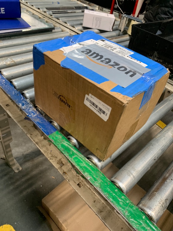 Photo 1 of ** NO STRAWS**
Skylety 6 Set Highland Cow Glass Cups with Straws and Lids 16 oz Can Shaped Drinking Cups Iced Coffee Glasses Tumbler Cup for Christmas Coworker Friend Farmer Gifts, 7 Brushes(Yellow,Highland Cow)