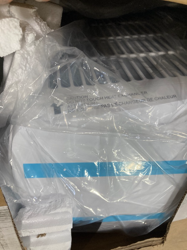 Photo 1 of GAOMON 14000 BTU Portable Air Conditioners With Remote Control,3-In-1 Free Standing Cooling AC Unit With Fan & Dehumidifier,Smart/Sleep Mode,3 Speed,Auto Swing,Large Room,Office,Garage White lid