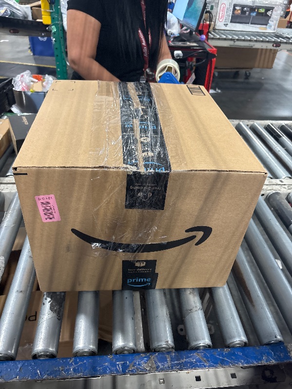 Photo 1 of ***AS IF/ FINAL SALE -***
BUNDLE BOX OF MIXED ITEMS 
