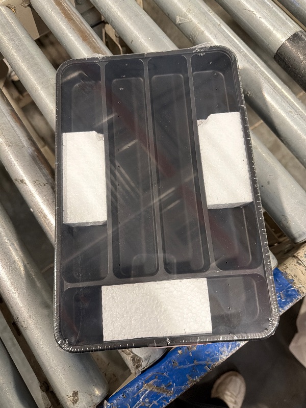 Photo 1 of ** FACTORY SEALED**
Kitsure Cutlery Drawer Organiser for Kitchen - Adjustable Cutlery Tray for Effortless Utensil Sorting, Versatile Kitchen Storage & Organisation Solution, 12.13" x 1.54" x 8.07"~13.90", Black