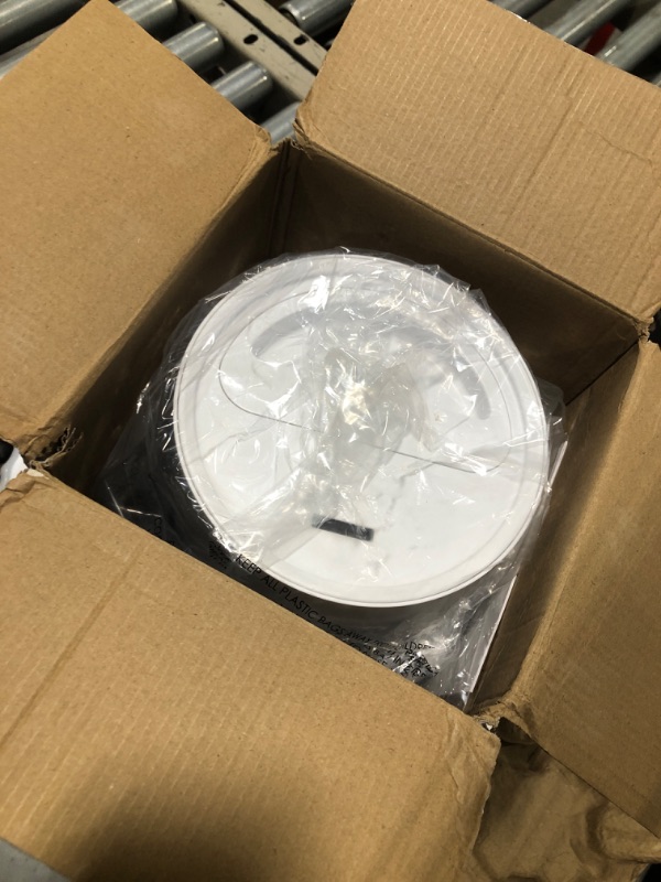 Photo 1 of ***Item Is Dirty*** PureGuardian 30-Hour 0.80 Gal. Top Fill Cool Mist Ultrasonic Humidifier for Home with Aromatherapy Tray, Covers 320 Sq. Ft, White, H950AR