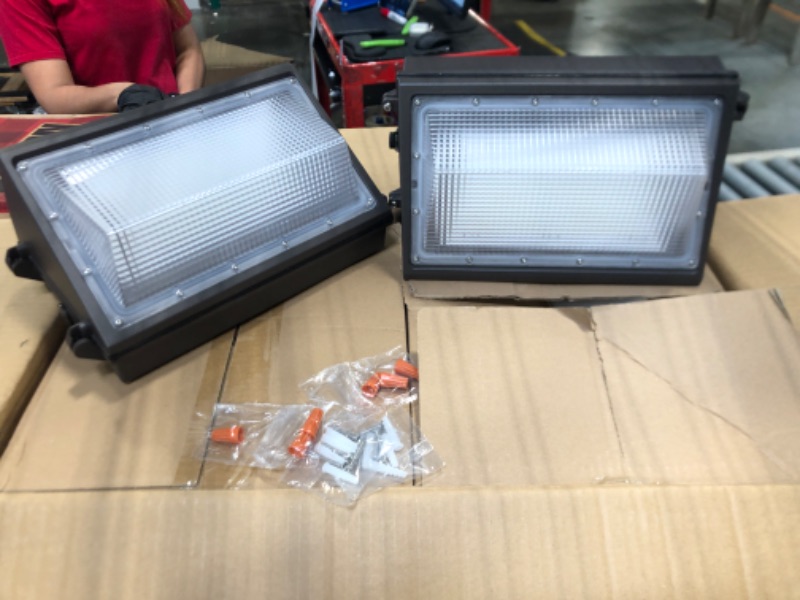 Photo 1 of ***FACTORY SEALED***
Aphyni 8 Pack 160W LED Wall Pack Light with Dusk to Dawn Photocell, 25600LM 6000K Daylight IP65 Waterproof Wall Pack Lights Outdoor LED [Eqv. 1200W HPS/HID] for Parking Lot, Warehouse, Yard AC120-277V