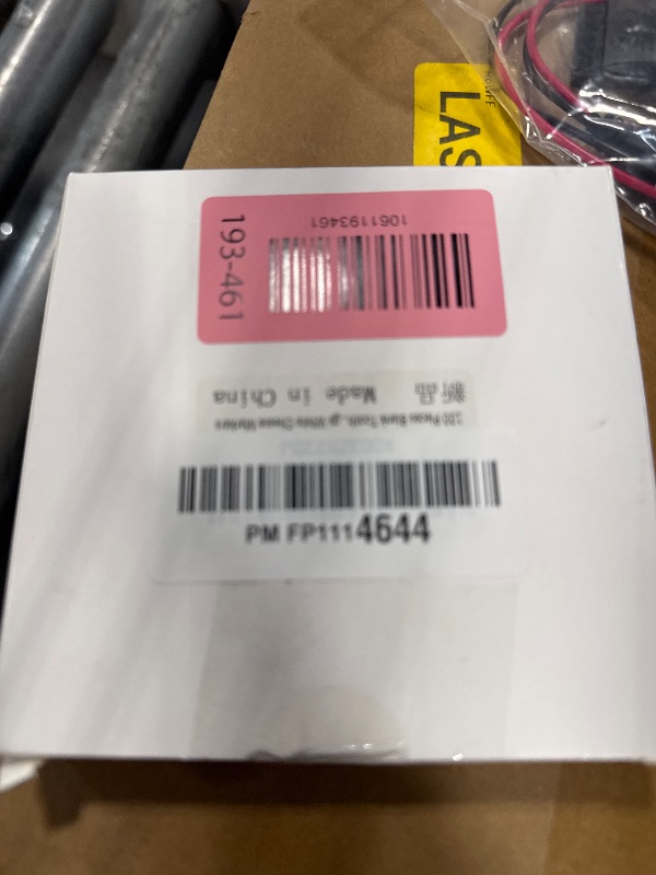 Photo 1 of [100 Pack] Blank Toothpick Flags, Cheese Markers for Charcuterie Board Food Label Cupcake Toppers Pick Cocktail Picks for Appetizers, Party Buffet, Cupcake, Food, Fruit, Party Decoration