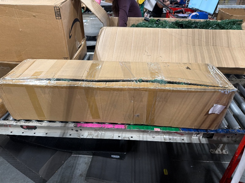 Photo 1 of ****REFERENCE PICTURE****Himimi 7 ft 6 inch Christmas Tree Tall for Holiday Home Decor,1346 Branch Tips, Easy Assembly, Fire-Resistant PVC, Includes Metal Base, Perfect Choice for Xmas Decorations