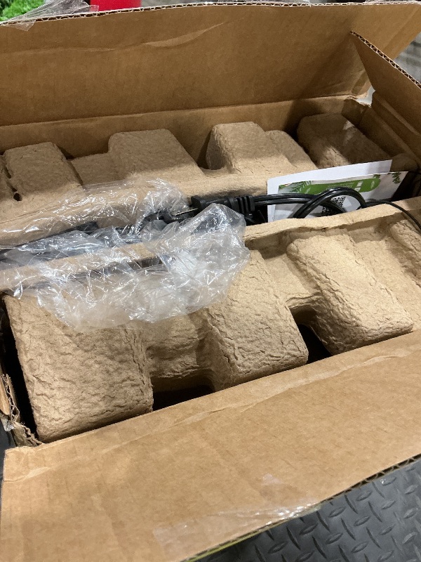 Photo 1 of *UNTESTED*
Cold Press Juicer with Whole Feed Chute, Aeitto Masticating Juicer Machines, Juice Extractor Machine Easy to Clean, High Juice Yield, For Whole Vegetables and Fruits, Easy to Assemble, Onyx Black