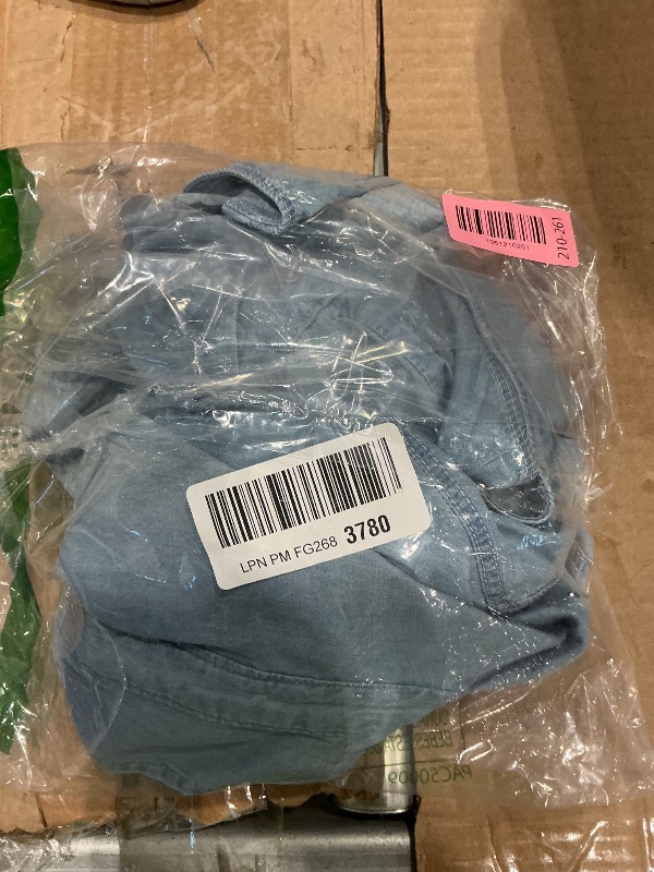 Photo 1 of *MINOR DAMAGE - USED*
FASHIONSPARK Women's Denim Shirt Button Down Long Sleeve Tops Basic Jean Casual Shirts with Pockets Light Blue, Medium