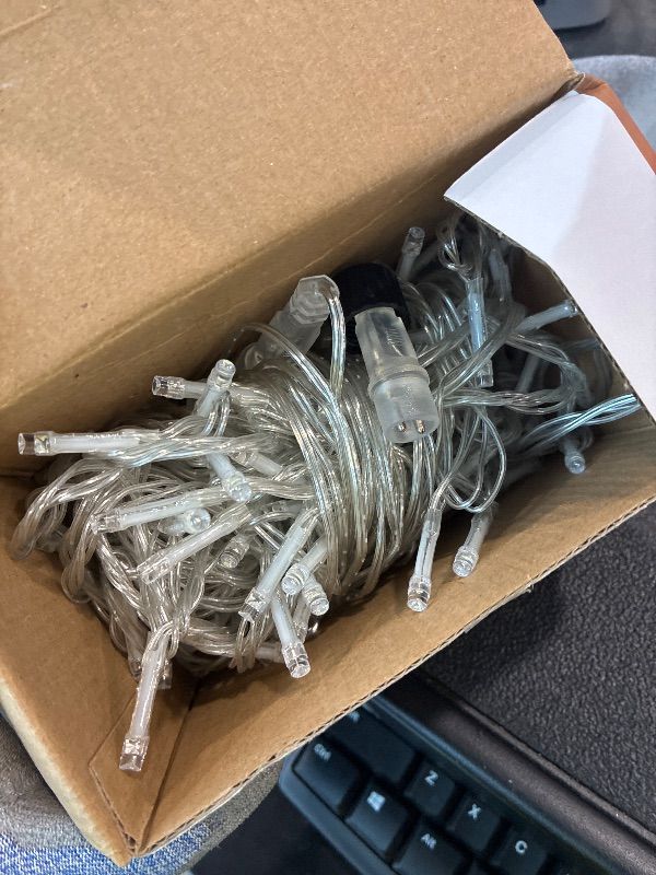 Photo 1 of *UNTESTED*
JMEXSUSS 2 Pack 100 LED White Christmas Lights Indoor, 33ft 8 Modes White String Lights Indoor Outdoor Connectable, Clear Wire Christmas String Lights for Bedroom Tree Xmas House Party Decorations