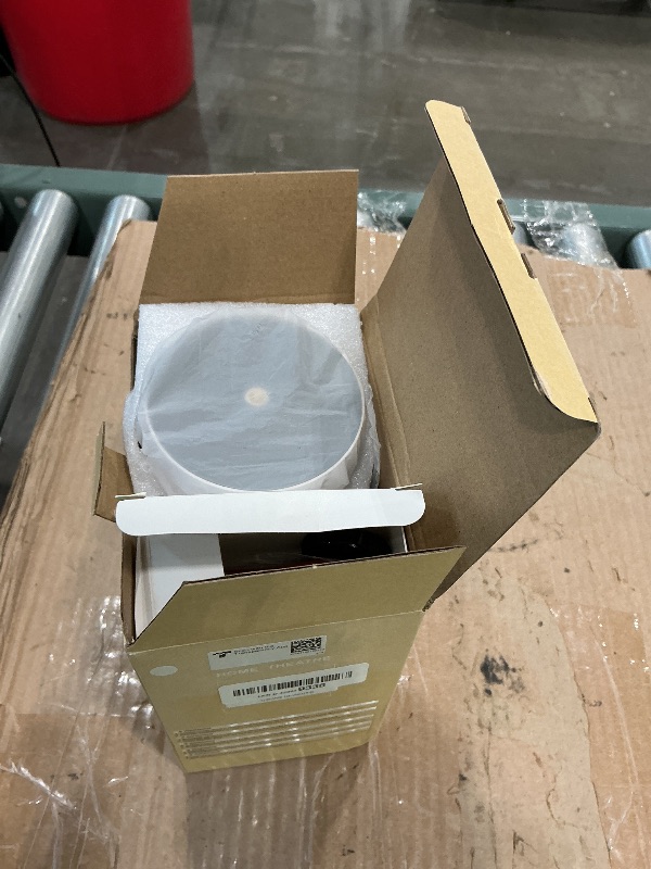 Photo 1 of [Built-in Apps & 2025 Upgraded] Mini Projector with WiFi 6 and Bluetooth 5.4 Support 4K 1080P Auto Keystone 180° Rotatable Projector Portable Compatibile with HDMI/TV Stick/Memory Stick/Laptop, White